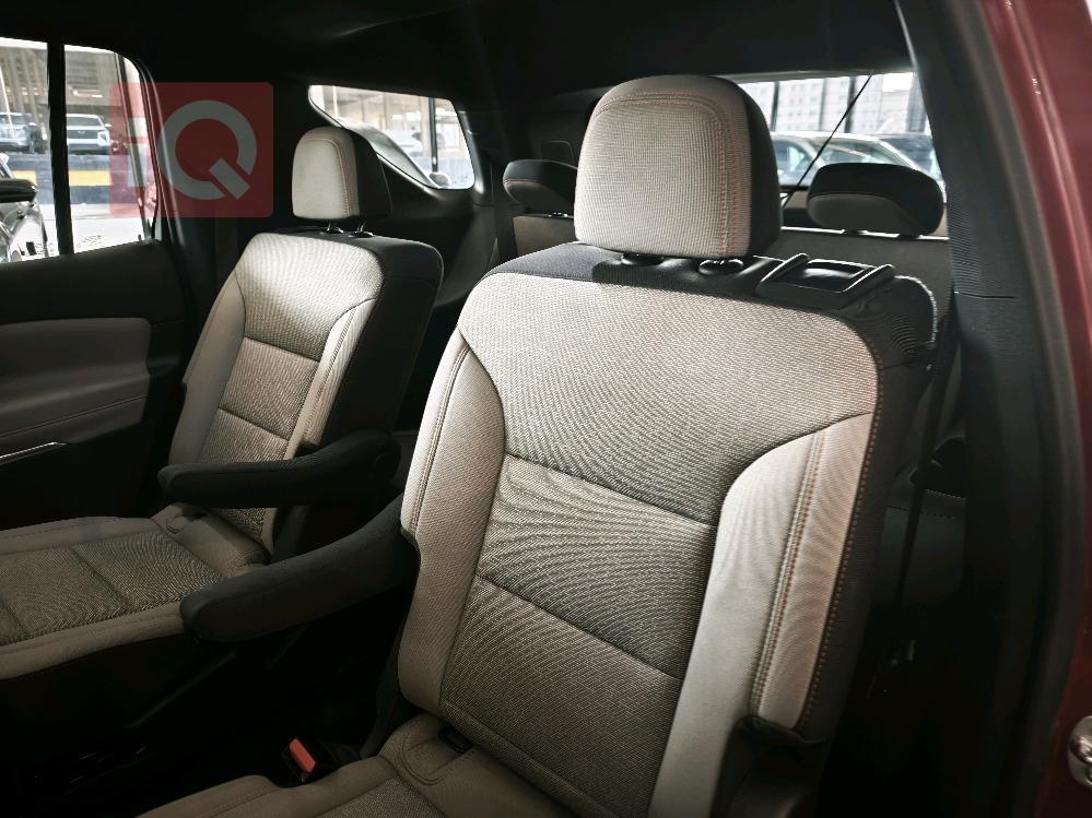 شێڤرۆلێت تراڤێرس